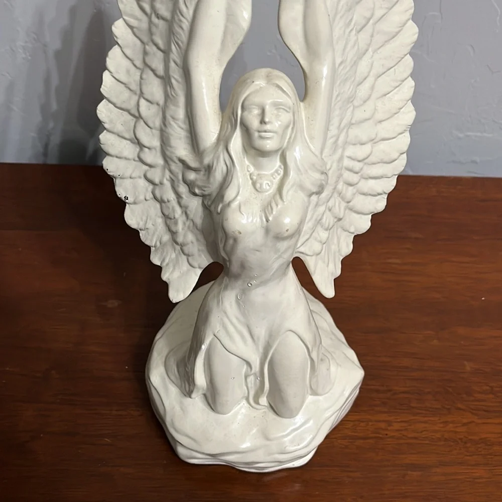 ❣️Native American First People White Ceramic Sculpture of Woman with Wings 🦅❣️ - Picture 8 of 11